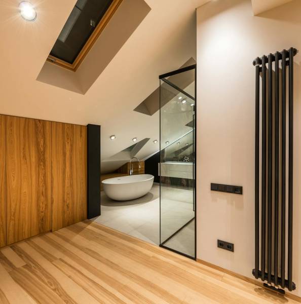 Remplacement de salle de bain avec baignoire acrylique et douche à l'italienne pour un duplex à Strasbourg 67000